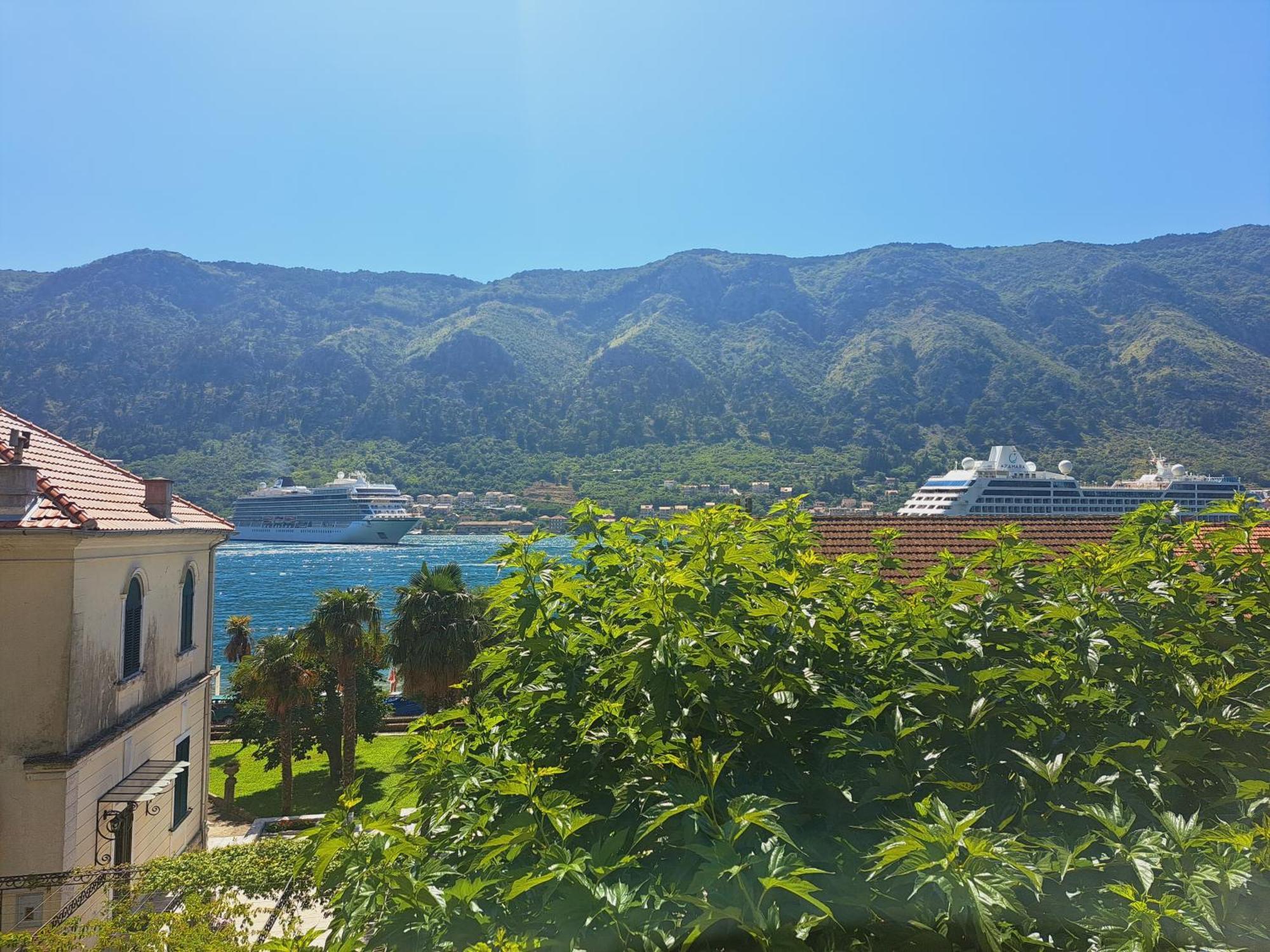 Apartmani F&M Kotor Buitenkant foto