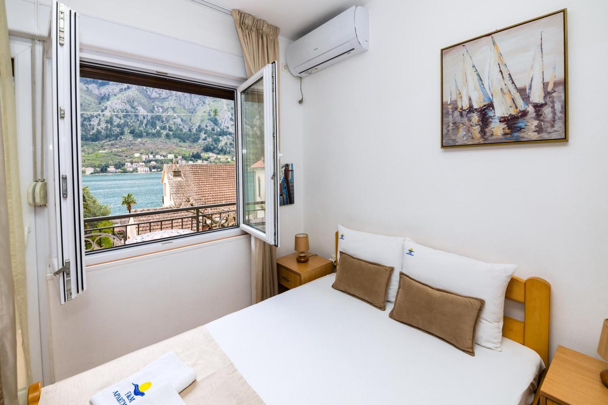 Apartmani F&M Kotor Buitenkant foto